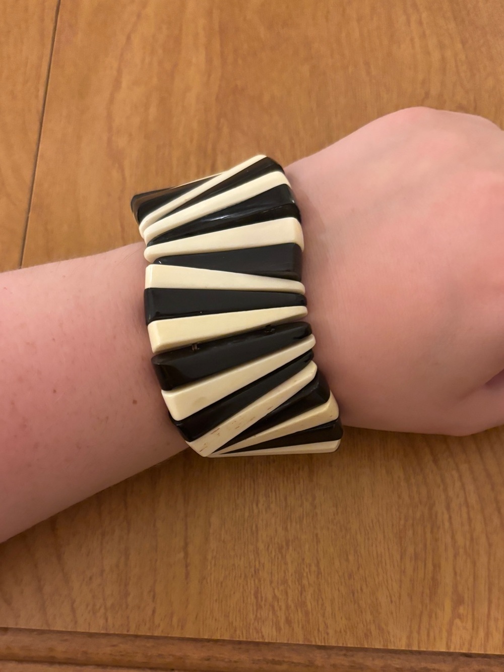 Wavy Black and White Bracelet